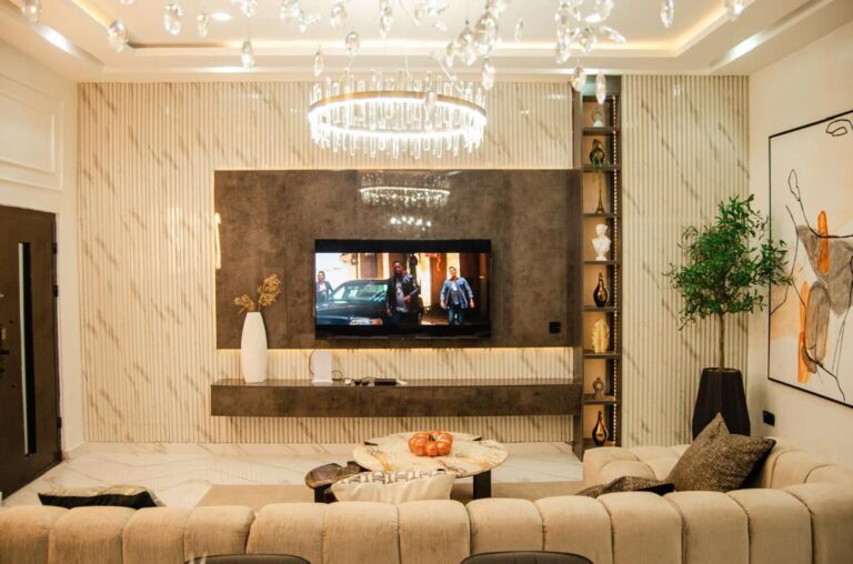 Luxury 2-Bedroom Short Let in Ikate Elegushi