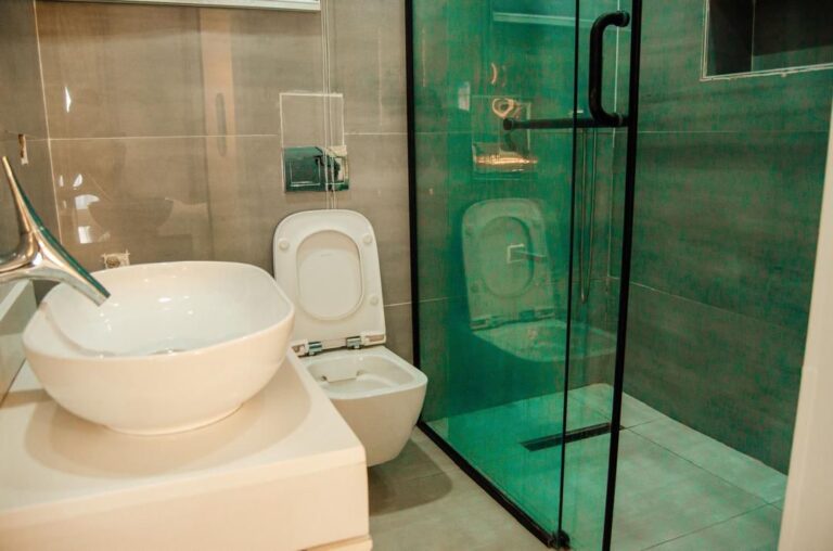 Luxury 2-Bedroom Short Let in Ikate Elegushi
