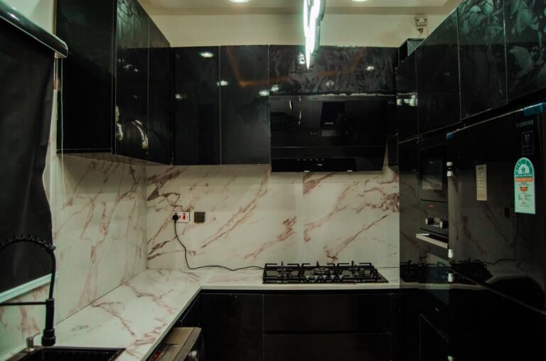Luxury 2-Bedroom Short Let in Ikate Elegushi