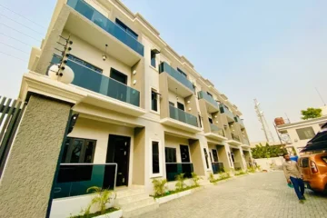 Tiara Shortlet Apartment in Lekki phase 1-