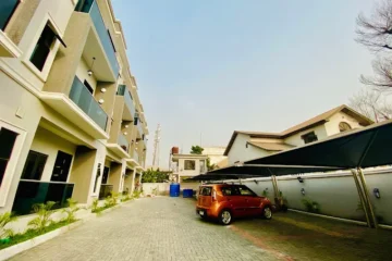 Tiara Shortlet Apartment in Lekki phase 1-