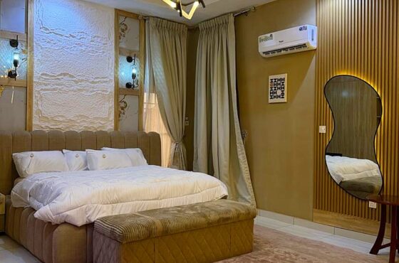 LUXURY 4-BEDROOM DUPLEX SHORTLET IN MAGODO PHASE 1